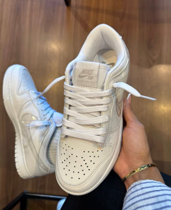 Nike Dunk Low All White