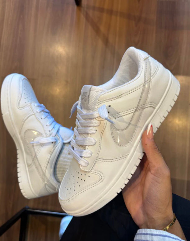 Nike Dunk Low All White