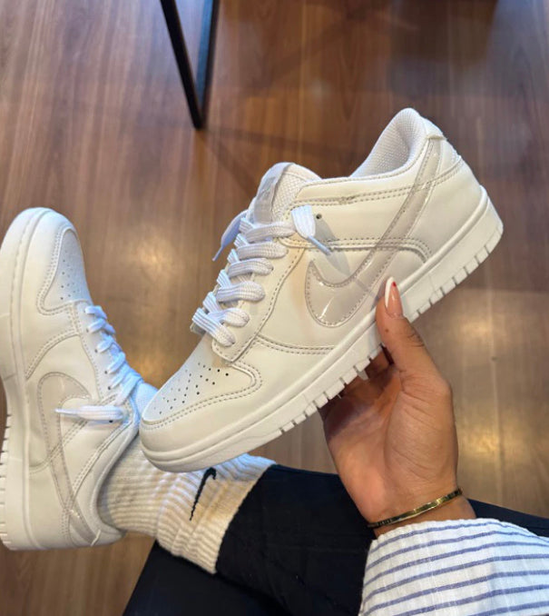 Nike Dunk Low All White