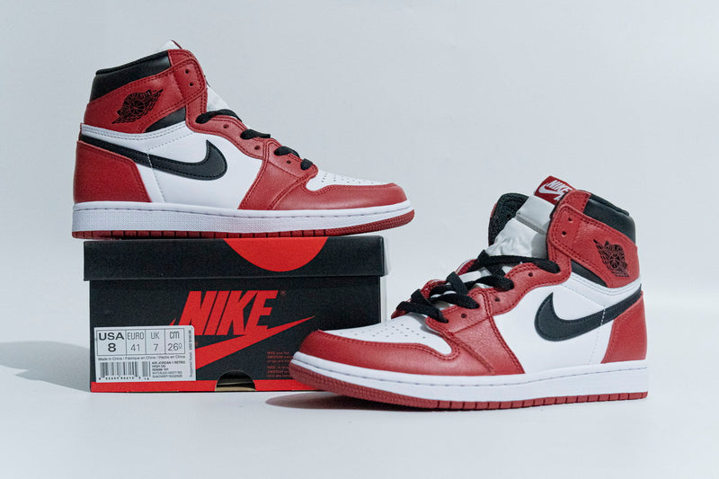 Nike  Air Jordan 1 High OG Chicago