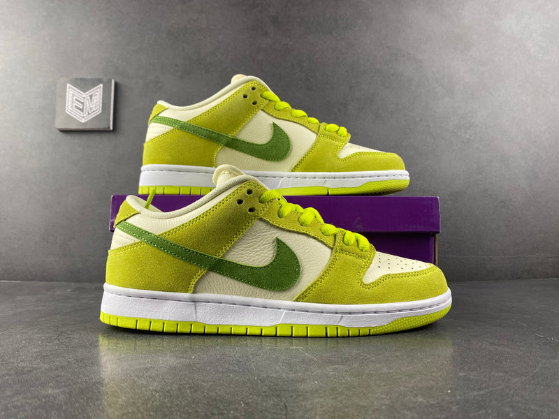 Nike SB Dunk Low Green Apple