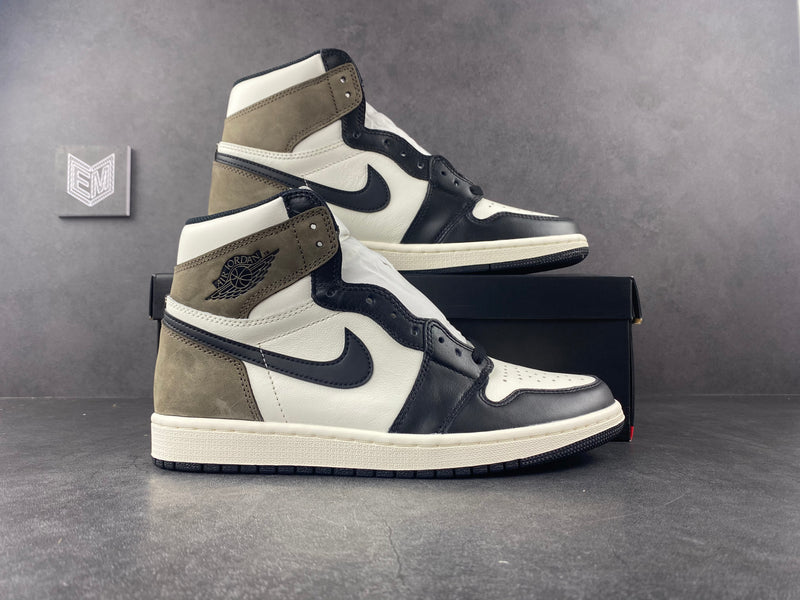 Nike Air Jordan 1 Retro High OG Dark Mocha