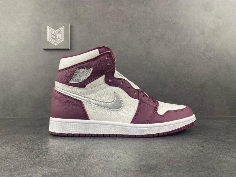 Nike Air Jordan 1 Retro High OG Bordeaux