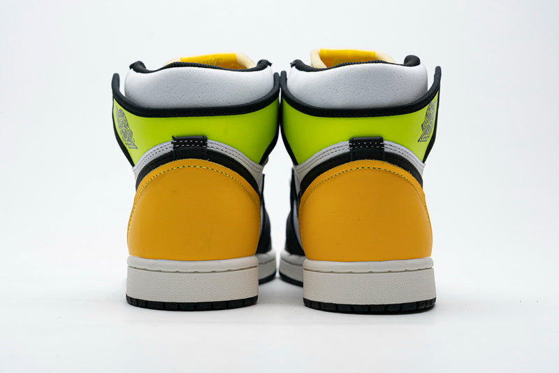 Nike Air Jordan 1 Retro High OG Volt Gold