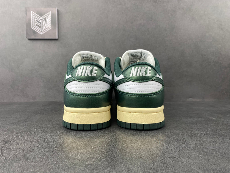 Nike Dunk Low Vintage Green