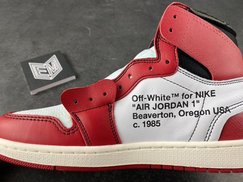 Nike Air Jordan 1 Retro High Off-White Chicago