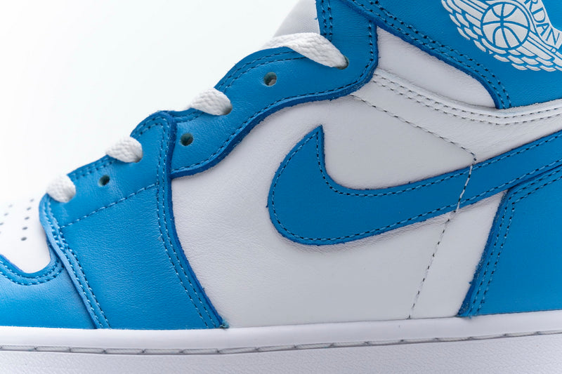 Nike  Air Jordan 1 High OG Retro UNC