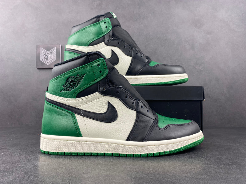 Nike Air Jordan 1 Retro High OG 'Pine Green'